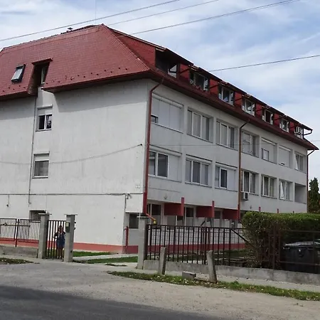 Mamahotel Apartman